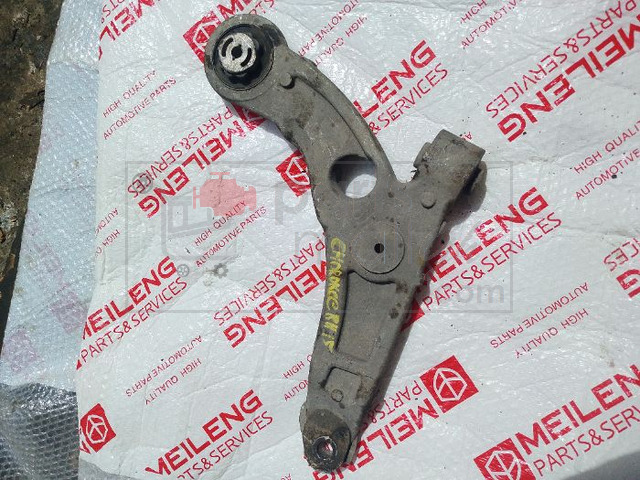 Jeep Cherokee front lower arm