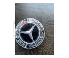 Mercedes Benz wheel center caps
