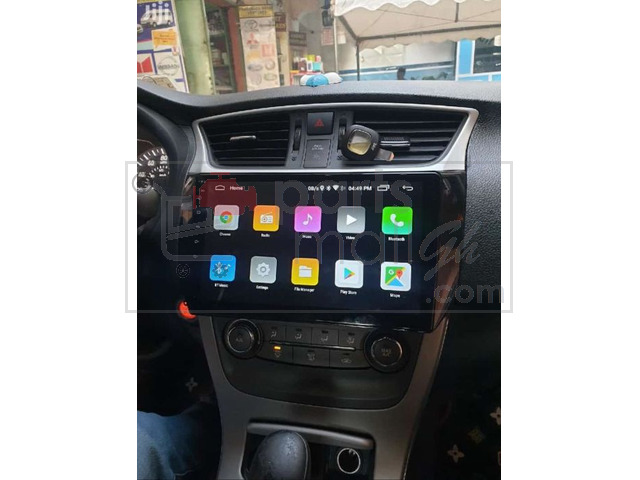 Touch screen Radio in car