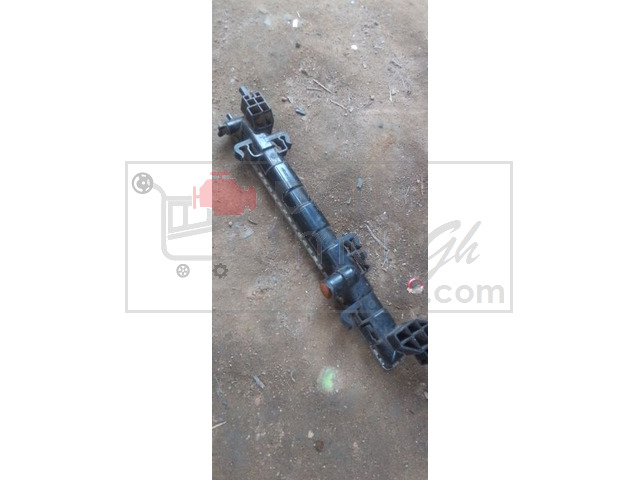 Matiz 4 radiator top cover