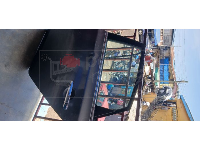 Nissan 2014 car door