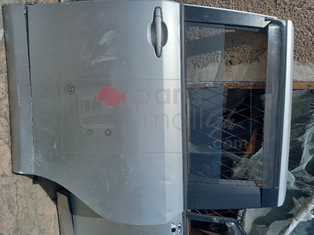 Toyota Voxy 2010 doors