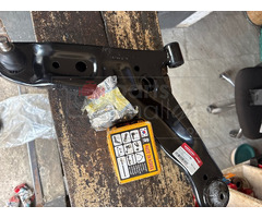 Lower arm & ball joint assembly