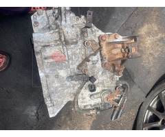 Mitsubishi Panera gear box