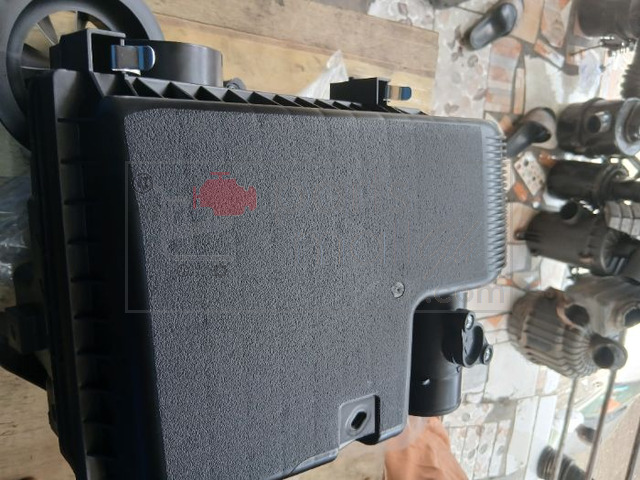 Toyoya Fortuner air cleaner box