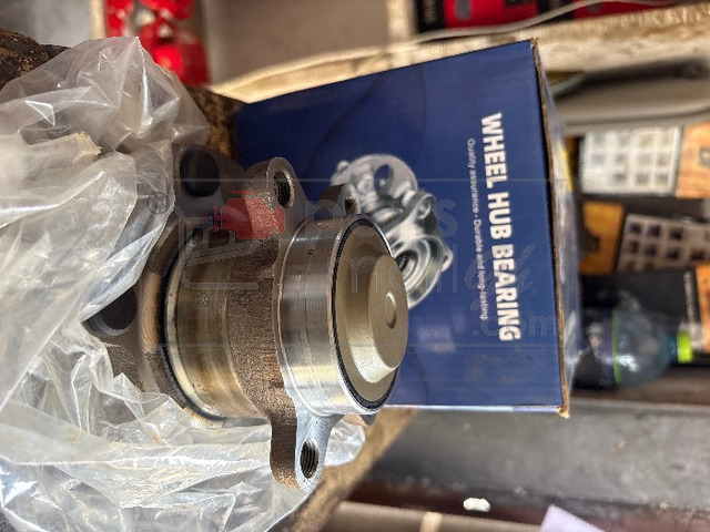 Wheel hub bearing