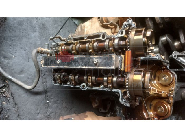 Hyundai Sonata Engine head
