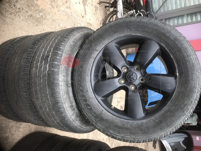 Black Rims Wheel set