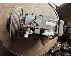 Corolla S AC compressor