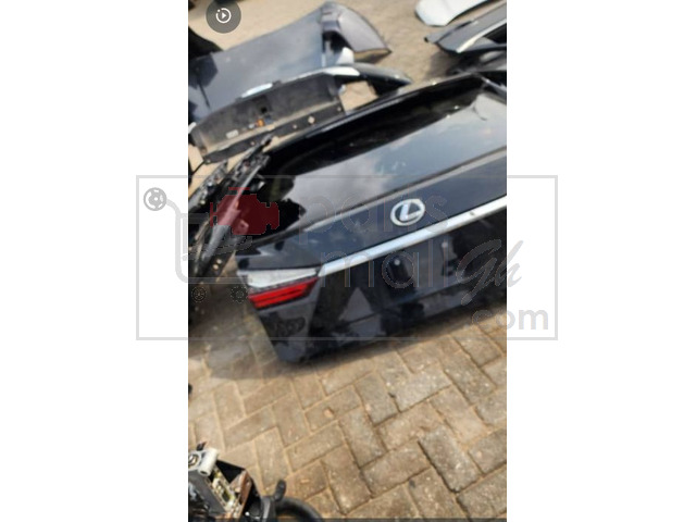 2016-2022 Lexus RX350 Tailgate