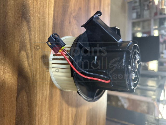 Mercedes-Benz C 300 Blower motor