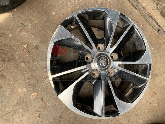 ToyotavRims
