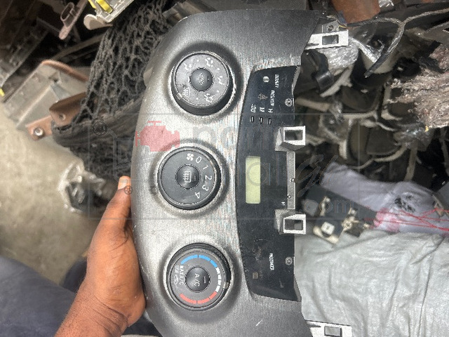 Toyota RAV4 Air condition board