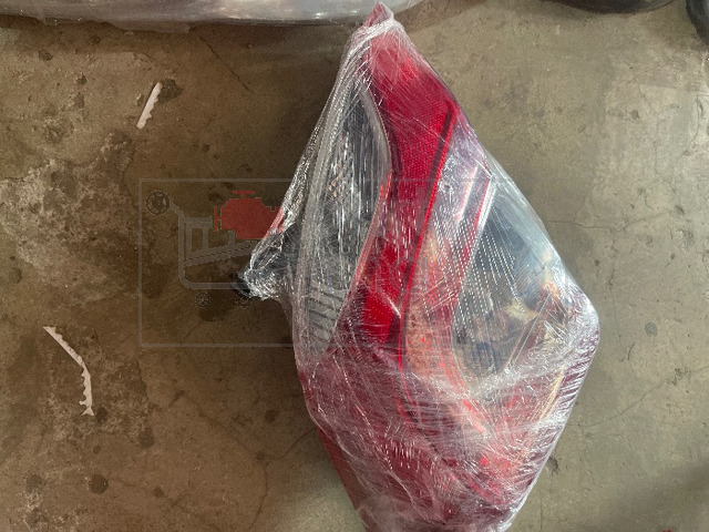 Toyota Vitz Tail light