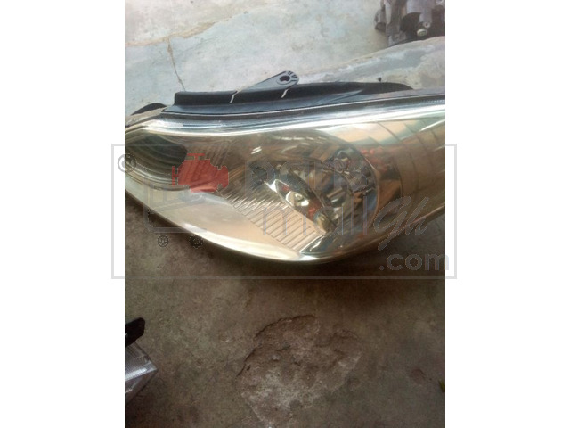 Hyundai i10 headlight