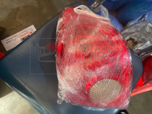 2005 Toyota Corolla Tail light