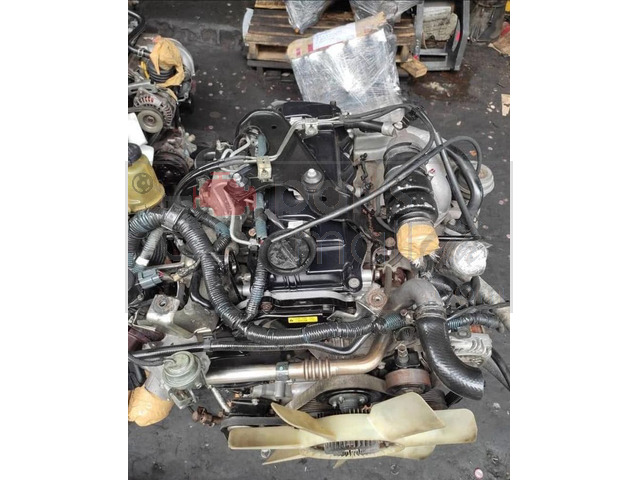 Nissan Navara Yd25 Diesel engine
