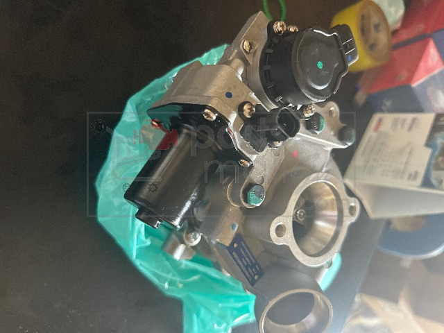 Toyota Land Cruiser V8 Turbo charger