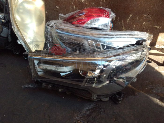 Toyota Hilux 2021 Headlight
