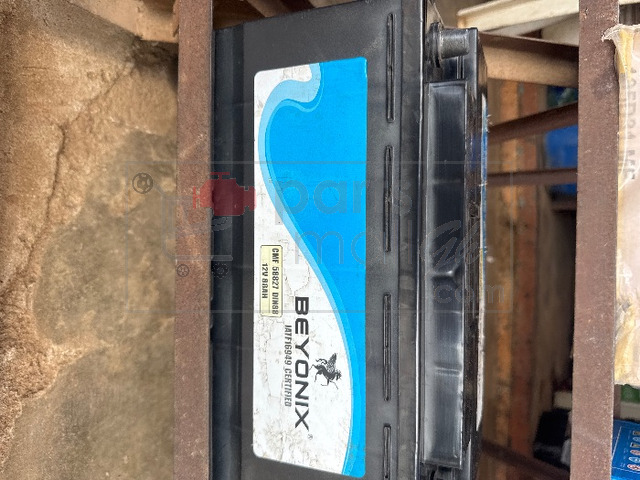 Beyonix car battery