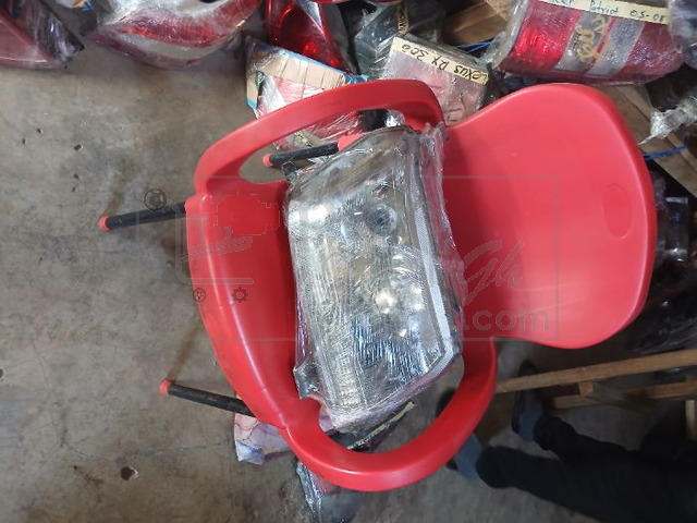 Suzuki Vitara Headlight