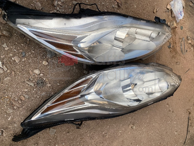 2003 Ford fiesta headlights