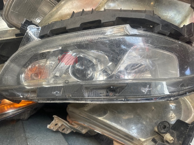 Mitsubishi Outlander Headlight with bracket