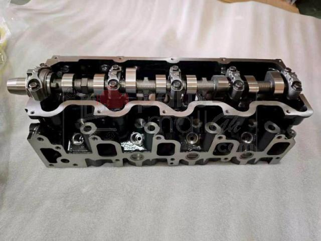 Toyota 5L Hilux Engine Cylinder Head