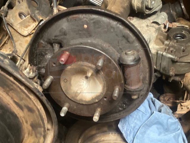 Used Isuzu Pickup Back drum hub