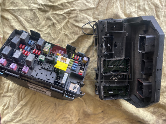 2012 Jeep Fuse Box OEM