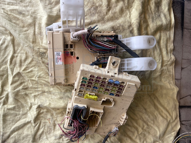 Toyota Corolla 2014-18 Fuse Box