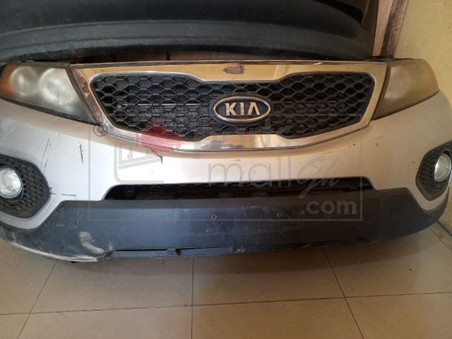KIA front cut
